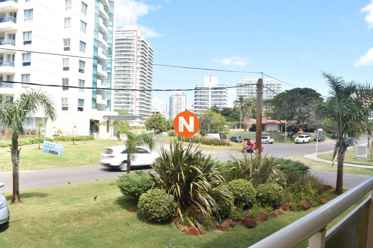 Apartamento Ref.213404 - DEPARTAMENTO EN PUNTA DEL ESTE , PLAYA BRAVA  ,  IMPECABLE 