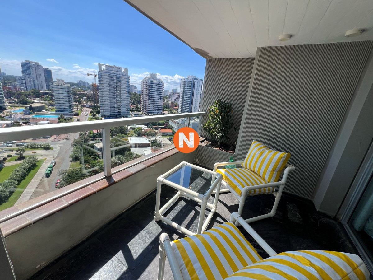 Apartamento Ref.223387 - Apartamento en Venta, 3 dormitorios, Playa Brava