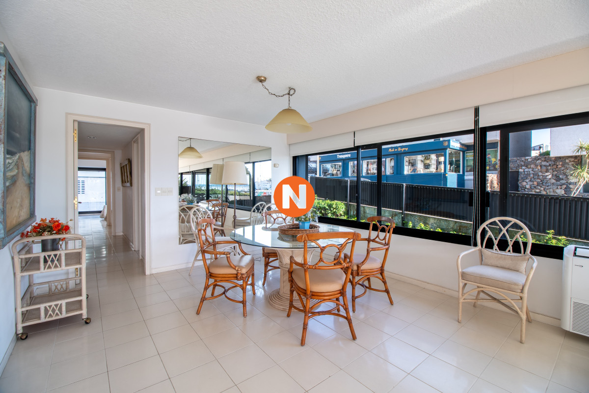 Apartamento Ref.155919 - Lujoso apartamento en venta, Peninsula, Punta del Este, 3 Dormitorios.