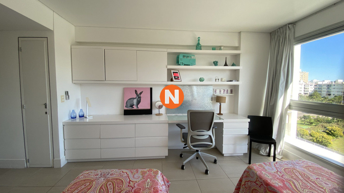 Apartamento Ref.218862 - Exclusivo Apartamento de 2 dormitorios frente a Playa Brava Punta del Este