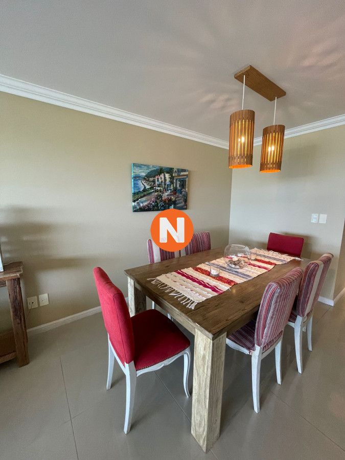 Apartamento Ref.214491 -  Venta y Alquiler apto 3 dormitorios  Primera Linea