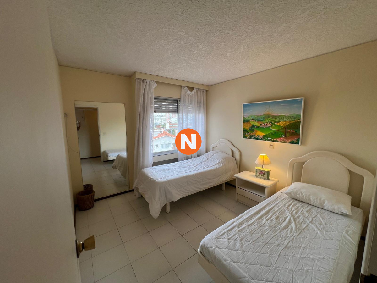 Apartamento Ref.214461 - Apartamento en Venta, 3 dormitorios