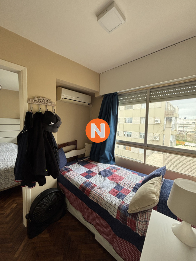 Apartamento Ref.225142 - OPORTUNIDAD en Península con Cochera Techada, 1 y medio dormitorios