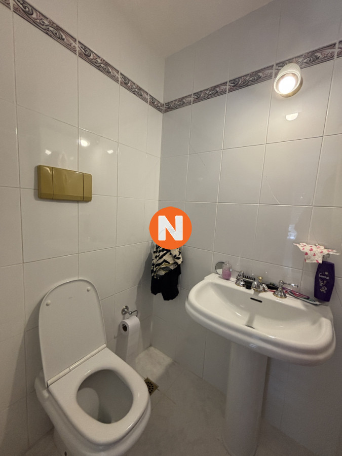 Apartamento Ref.171 - CORAL TOWER VENTA DE APARTAMENTO DE 3 SUITES + DEPENENDECNIA PLAYA MANSA PUNTA DEL ESTE