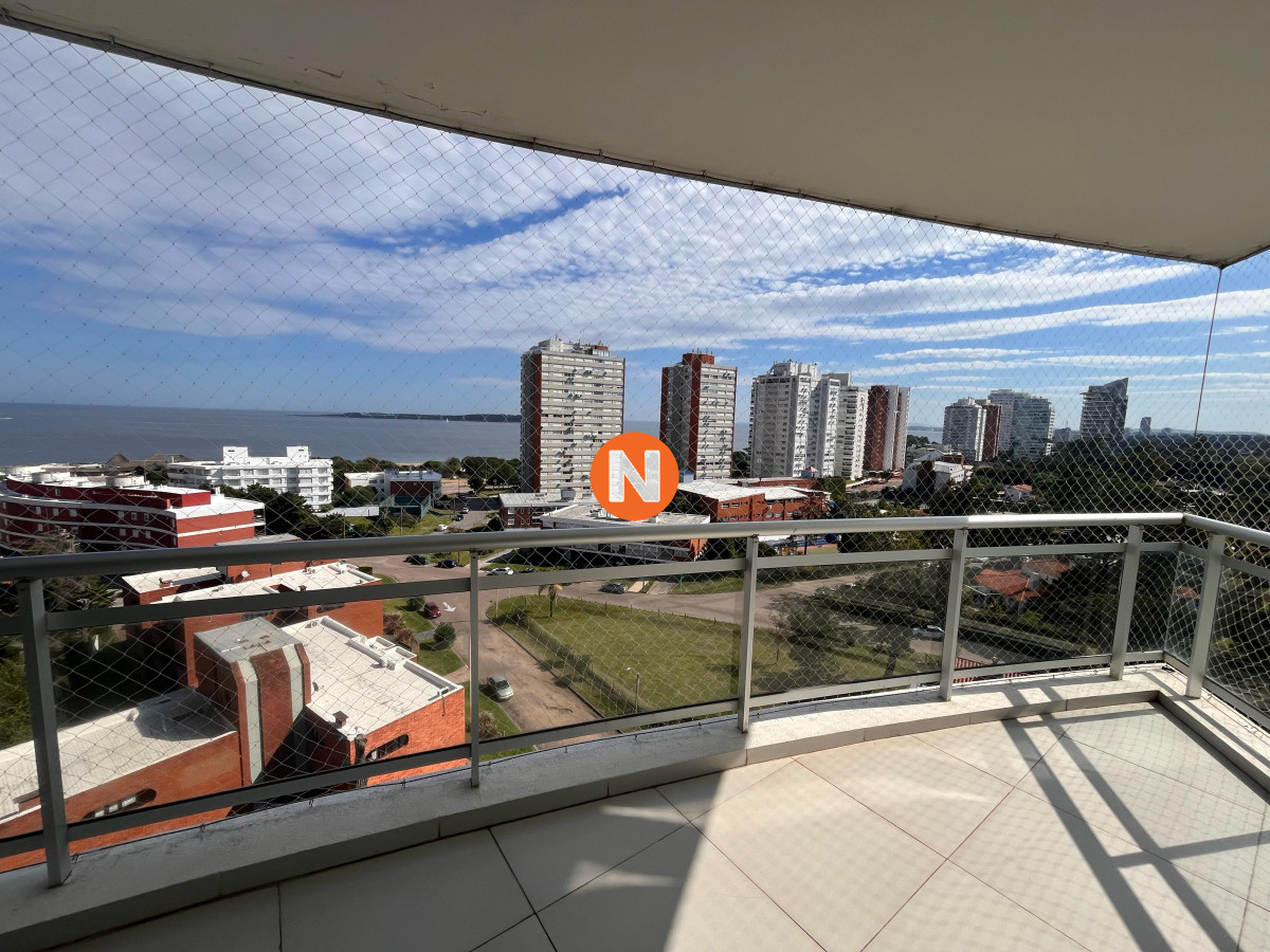 Apartamento Ref.223486 - Apto de tres dormitorios en suite, mas dependencia de servicio