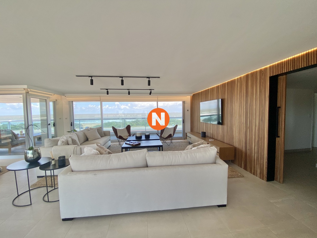 Apartamento Ref.9957 - VENTA DE APARTAMENTO DE 4 SUITES EN BRAVA FRENTE AL MAR 