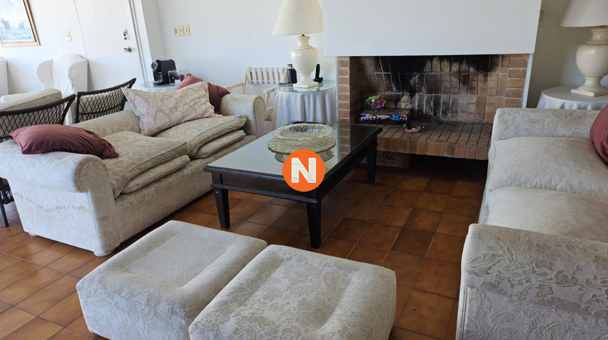 Apartamento Ref.2921 - Apartamento en Venta, Brava, Punta del Este, 4 Dormitorios.