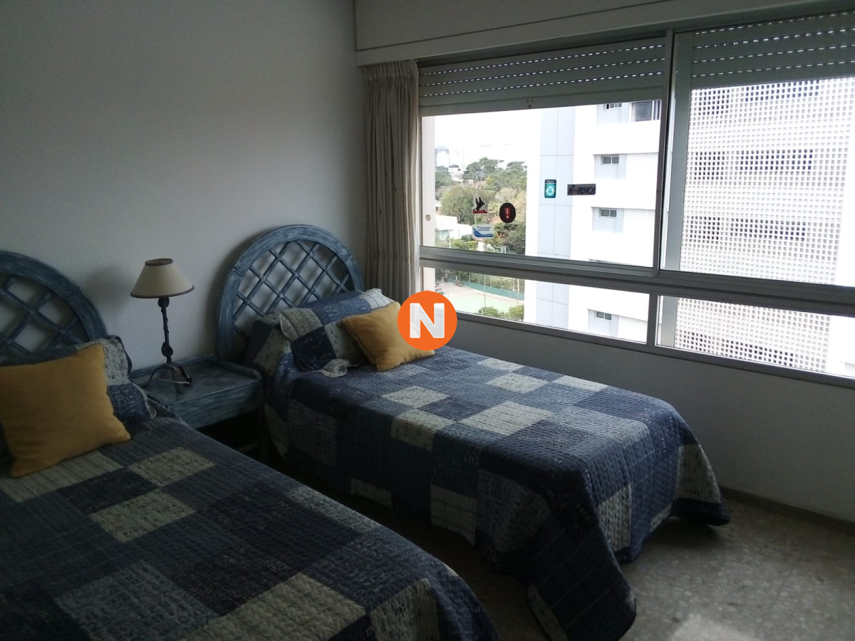 Apartamento Ref.201842 - Apartamento en Venta, Mansa, Punta del Este, 3 Dormitorios.