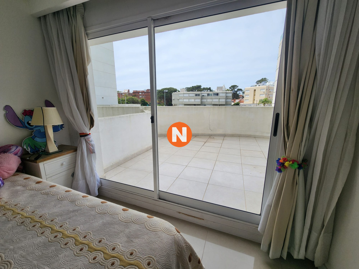 Apartamento Ref.7962 - Apartamento en Venta y Alquiler, Mansa, Punta del Este, 3 Dormitorios.