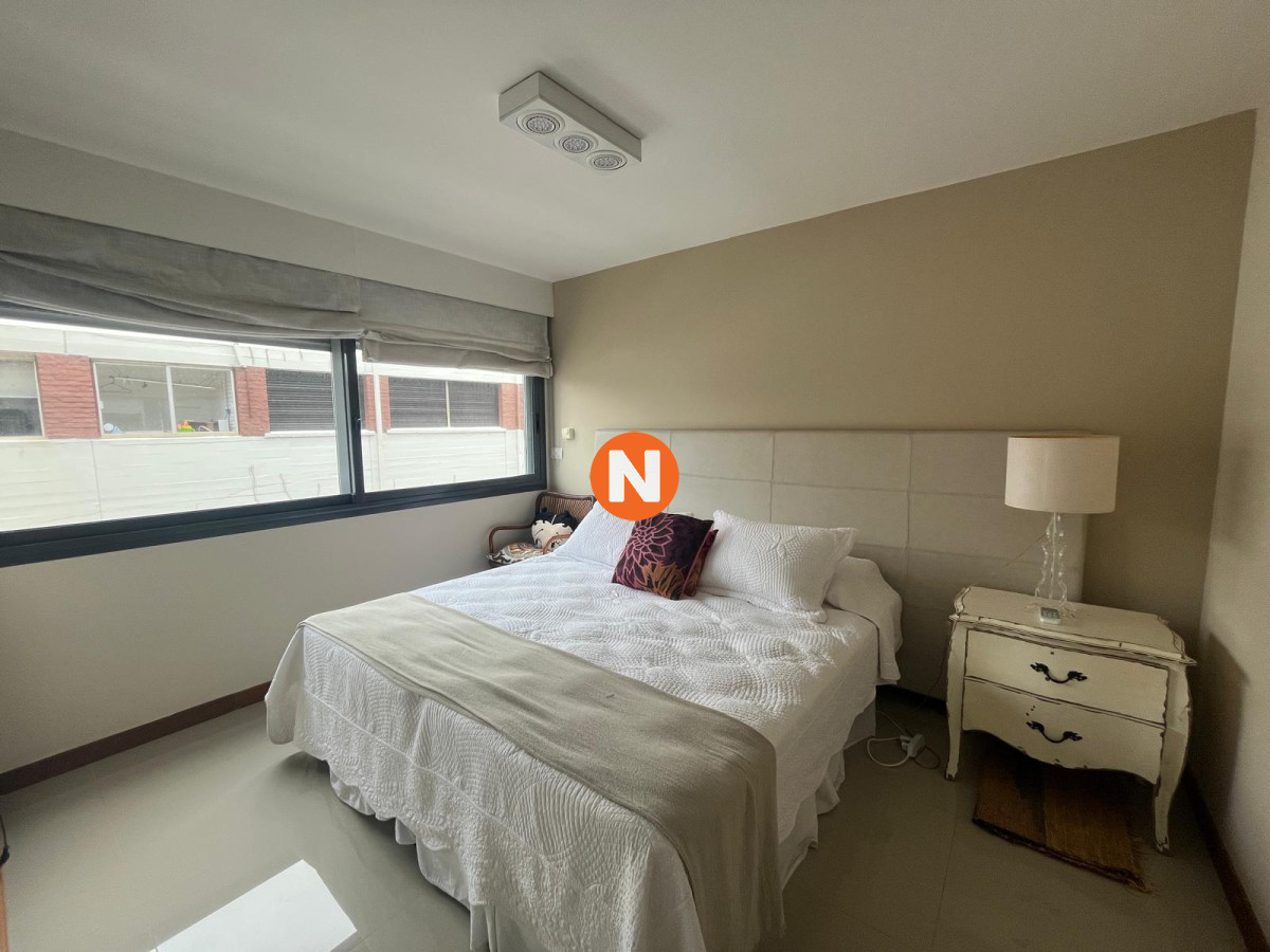 Apartamento Ref.223712 - Penthouse en la Brava en venta, primera línea