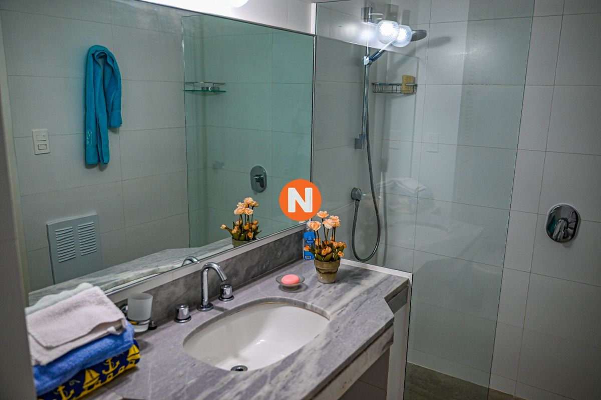 Apartamento Ref.223021 - Hermoso Apartamento en Venta en Zona Puerto