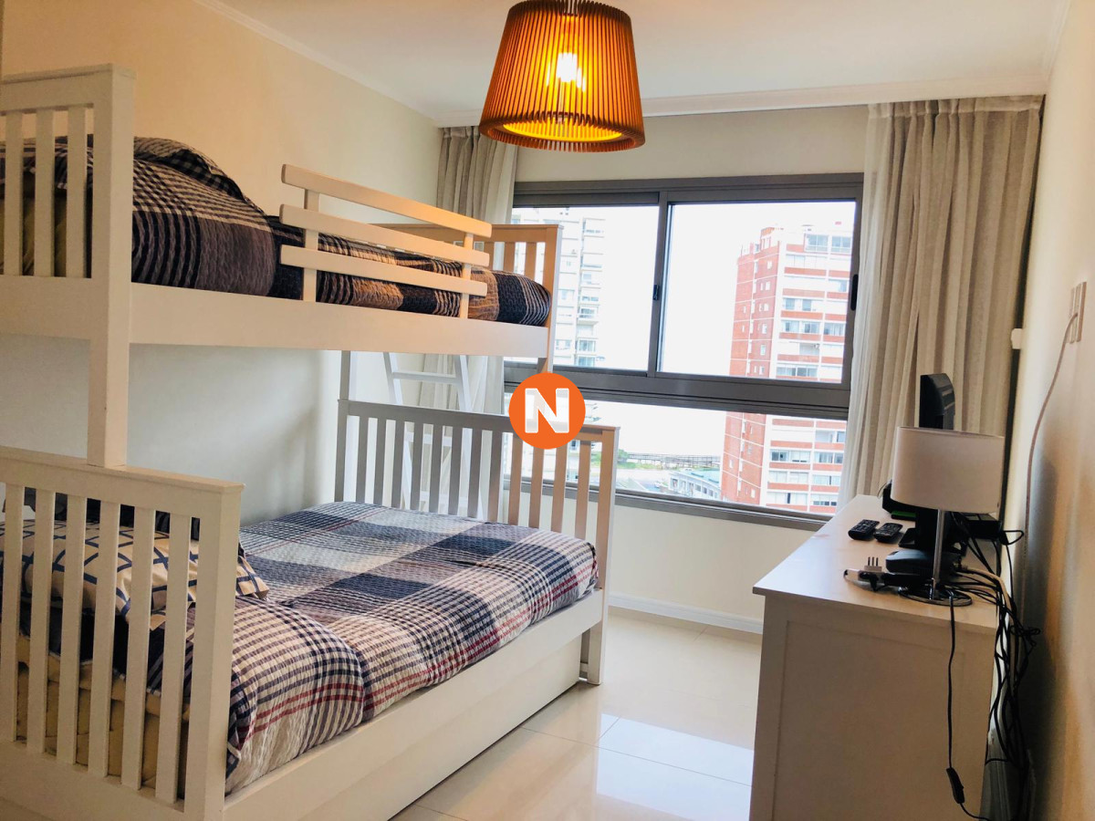 Apartamento Ref.214555 - Hermoso departamento de 3 dormitorios en alquiler. temporada