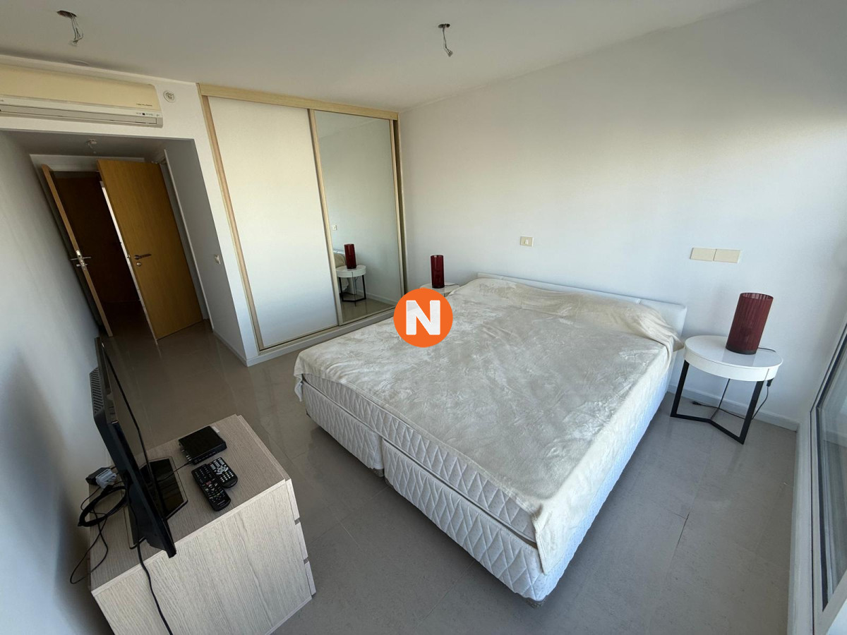 Apartamento Ref.201266 - Venta de apartamento 4 ambientes - Peninsula, Punta del Este