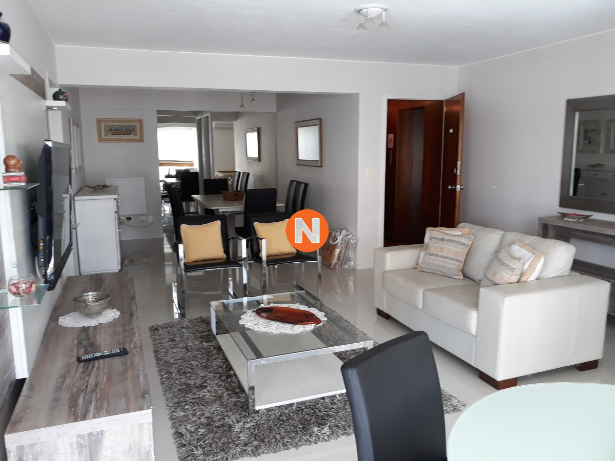 Apartamento Ref.214488 - Apartamento de 2 dormitorios En Brava, Punta del Este