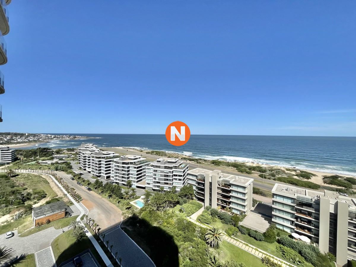 Apartamento Ref.220147 - VENTA DE APARTAMENTO DE 2 DORMITORIOS EN SUITE EN EDIFICIO SURFSIDE PUNTA DEL ESTE
