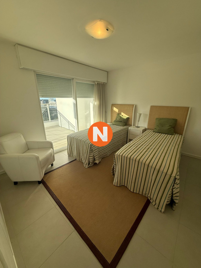 Apartamento Ref.223802 - PENTHOUSE VENTA TORRE DE CATEGORIA