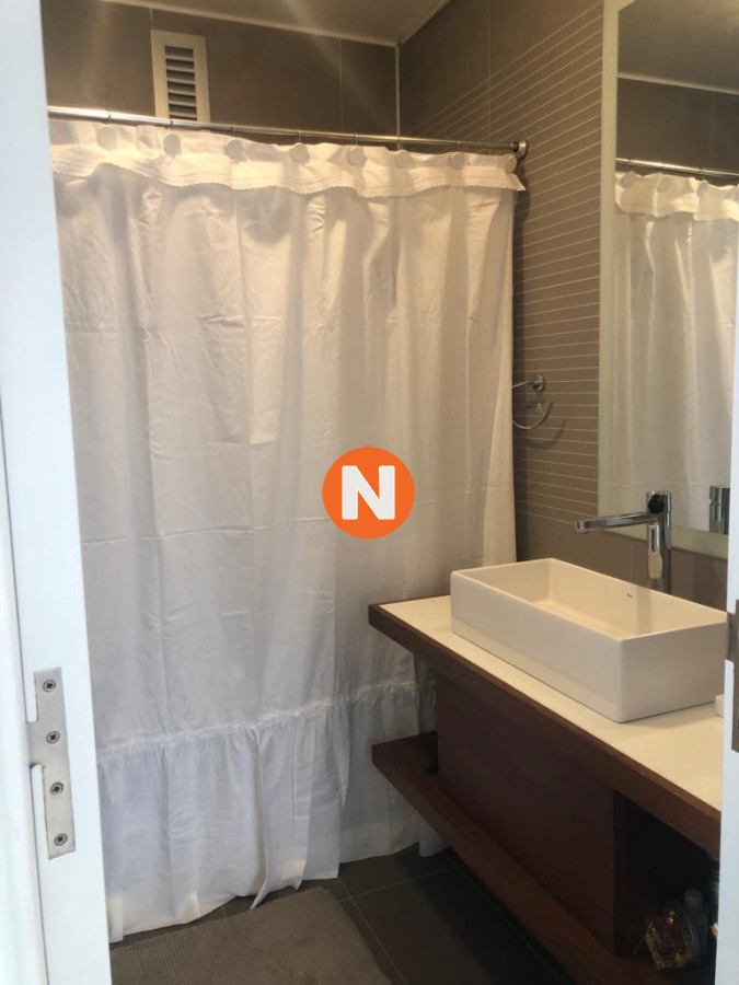 Apartamento Ref.218945 - Apartamento en Venta de 3 Dormitorios en Peninsula 