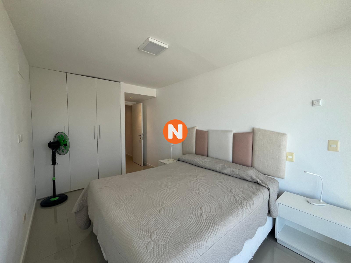Apartamento Ref.204309 - Amplio departamento en primera fila sobre playa mansa en Pinares