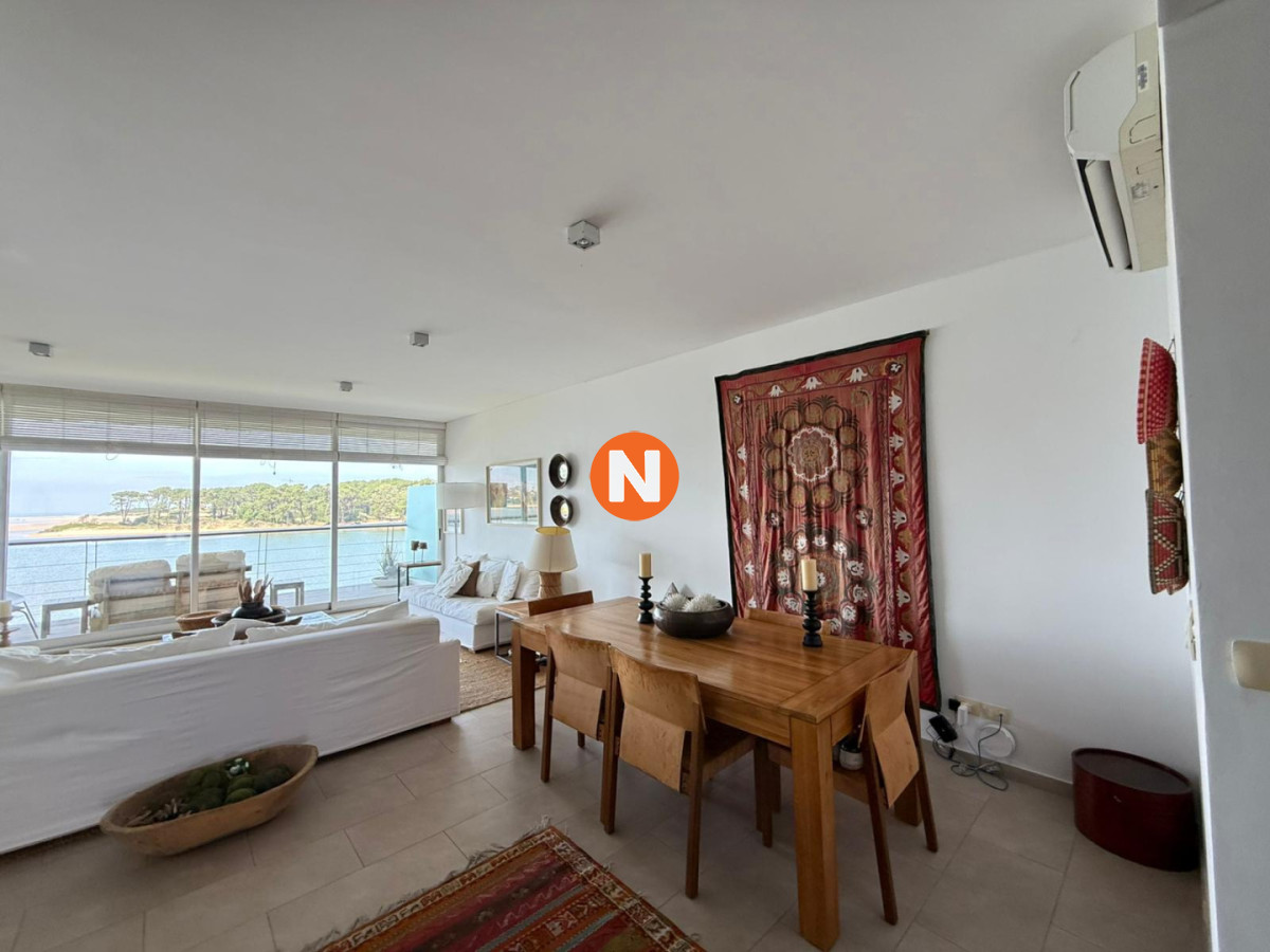 Apartamento Ref.6195 - Apartamento en Venta y Alquiler, La Barra, La Barra, 3 Dormitorios.