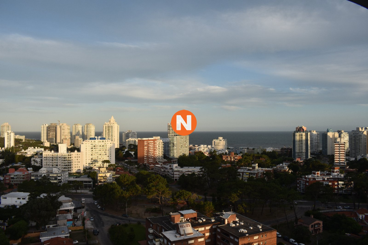 Apartamento Ref.213405 - Apartamento en Venta, Mansa, Punta del Este, 3 Dormitorios.