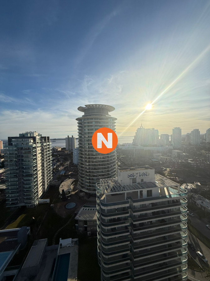 Apartamento Ref.223801 - Pent-house torre de categoría venta