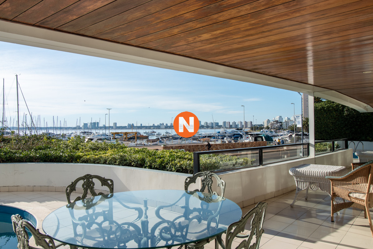 Apartamento Ref.155919 - Lujoso apartamento en venta, Peninsula, Punta del Este, 3 Dormitorios.