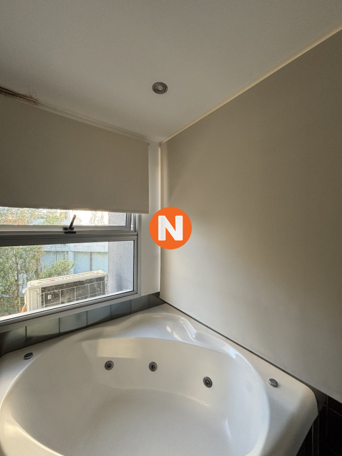 Apartamento Ref.8537 - Apartamento en Venta y Alquiler, Mansa, Punta del Este, 2 Dormitorios.