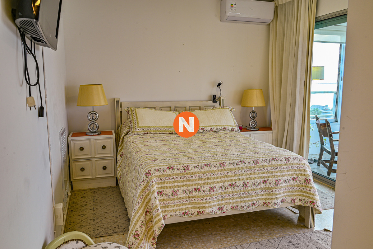 Apartamento Ref.223021 - Hermoso Apartamento en Venta en Zona Puerto