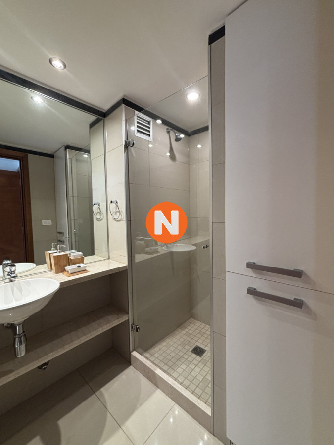 Apartamento Ref.8763 - VENTA DE APARTAMENTO DE 3 SUITES FRENTE AL MAR EN EDIFICIO MARIGOT BRAVA PUNTA DEL ESTE 