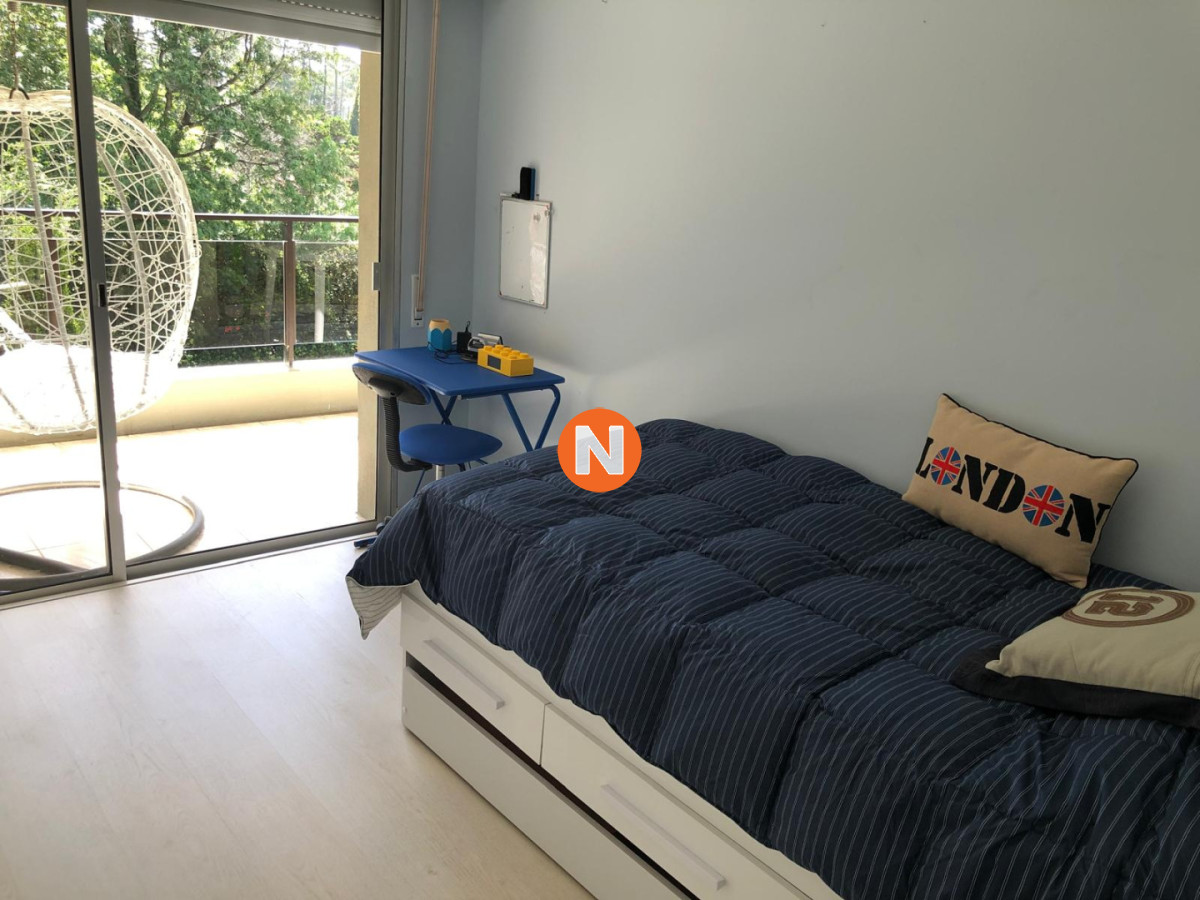 Apartamento Ref.214138 - Luminoso Apartamento 4 dormitorios Frente a Mansa
