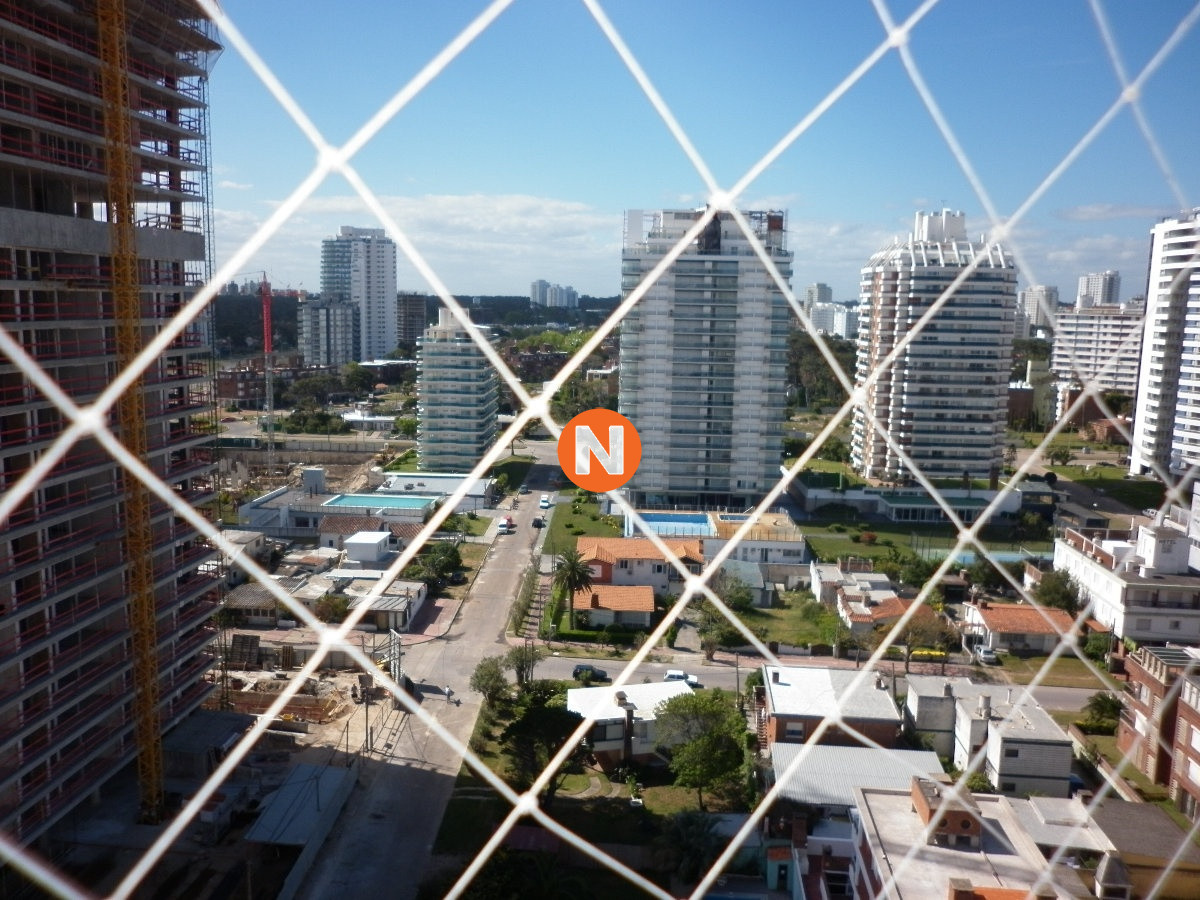 Apartamento Ref.1771 - Apartamento en Venta y Alquiler, Brava, Punta del Este, 3 Dormitorios.