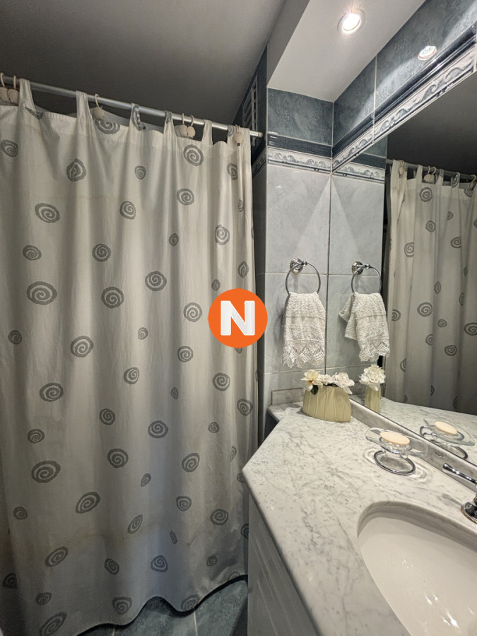 Apartamento Ref.171 - CORAL TOWER VENTA DE APARTAMENTO DE 3 SUITES + DEPENENDECNIA PLAYA MANSA PUNTA DEL ESTE