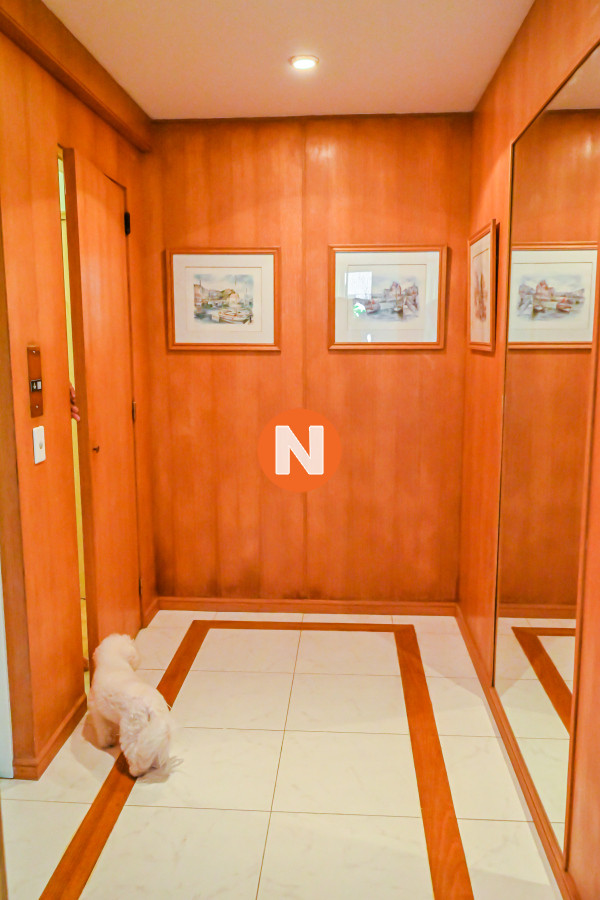 Apartamento Ref.223245 - En Venta, 5 dormitorios, Playa Brava