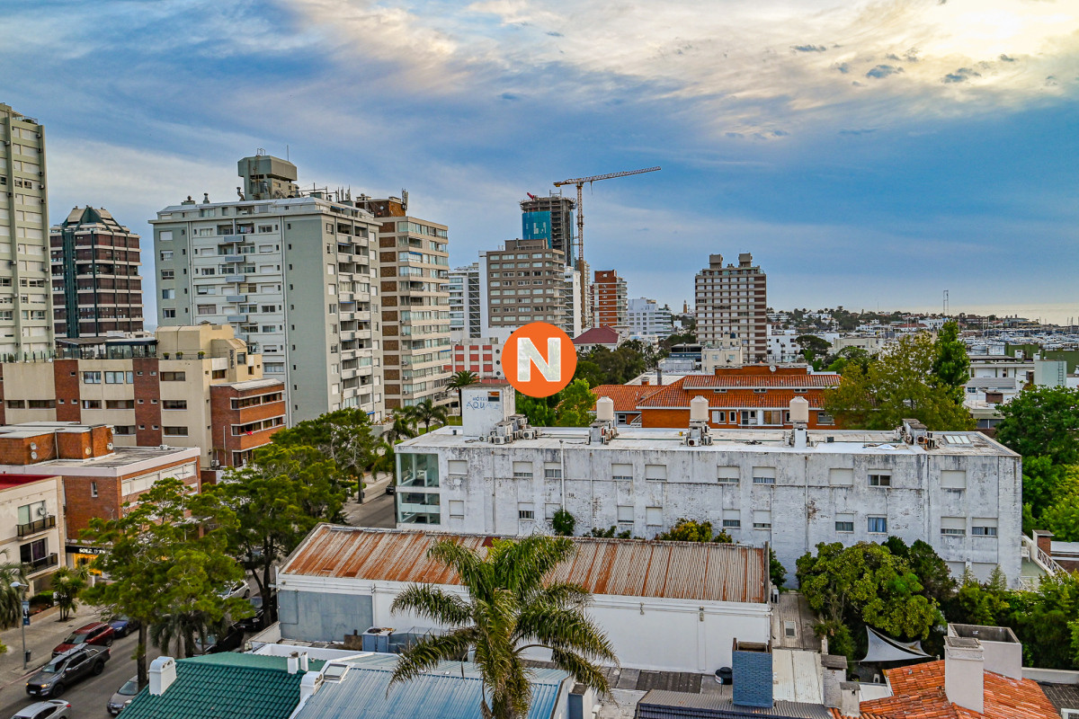 Apartamento Ref.223021 - Hermoso Apartamento en Venta en Zona Puerto