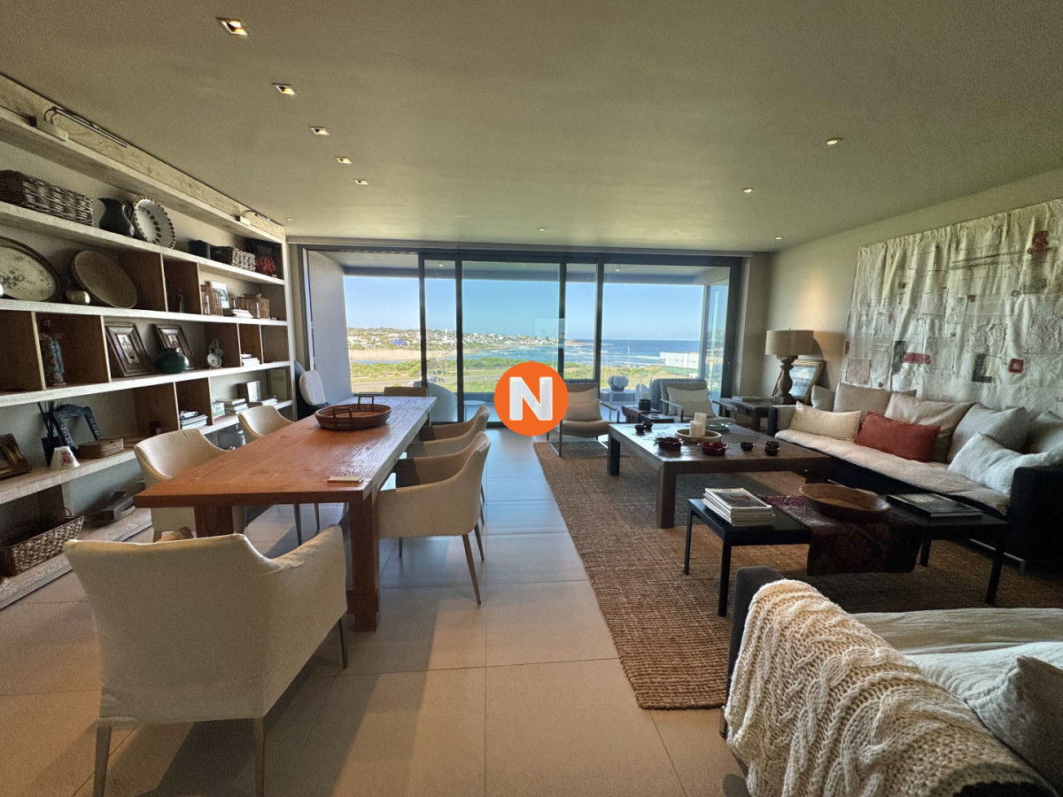 Apartamento Ref.224740 - TIBURON TERRAZAS BARRA APARTAMENTO VENTA DE 3 SUITES + DEPENDENCIA PUNTA DEL ESTE