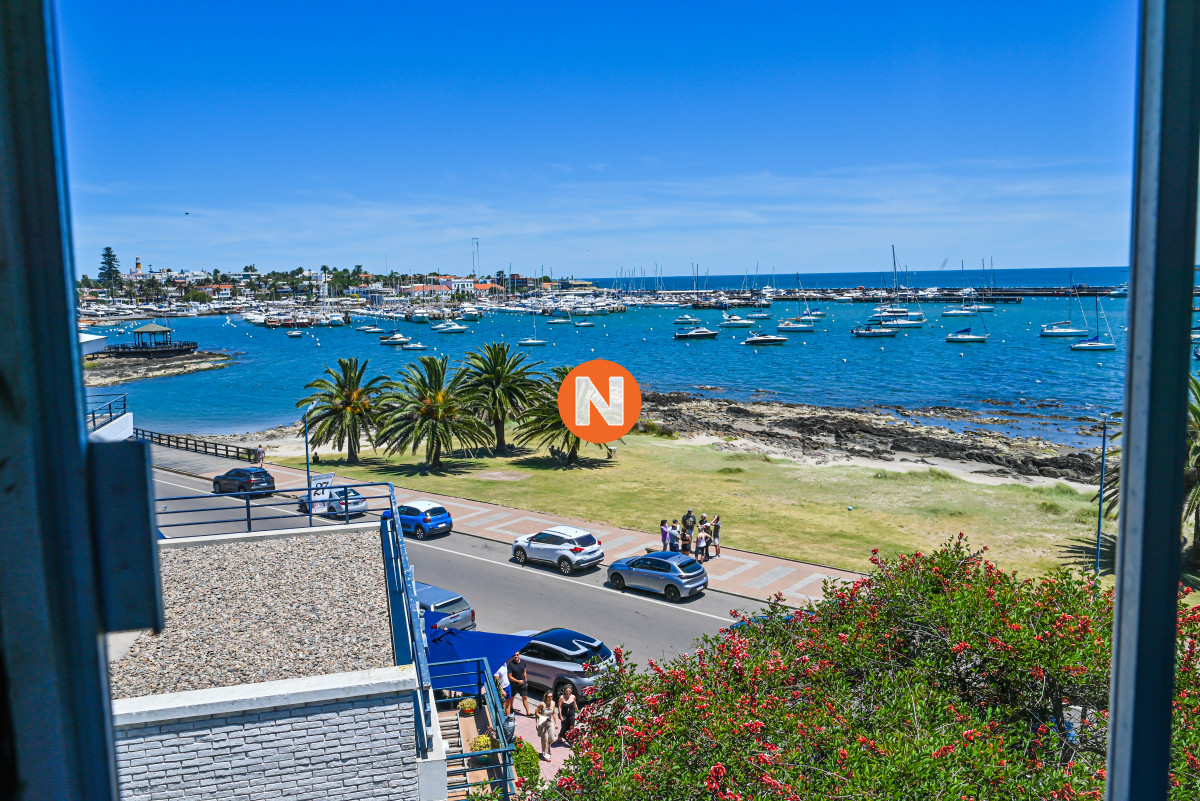 Apartamento Ref.9184 - Apartamento en venta y alquiler, Peninsula, Punta del Este, 3 Dormitorios.