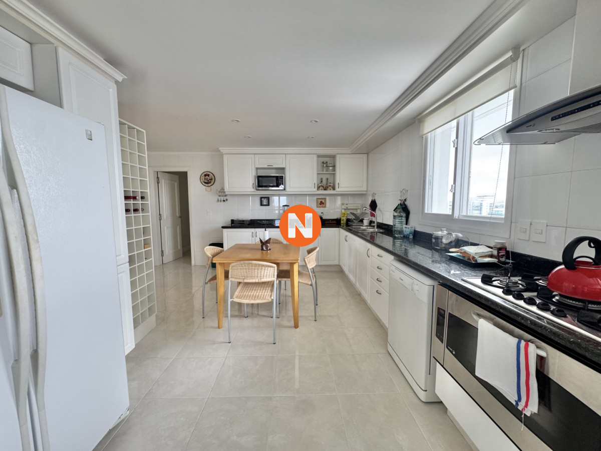 Apartamento Ref.225284 - ESPECTACULAR APARTAMENTO PENTHOUSE DUPLEX EN MILENIUM PUNTA DEL ESTE