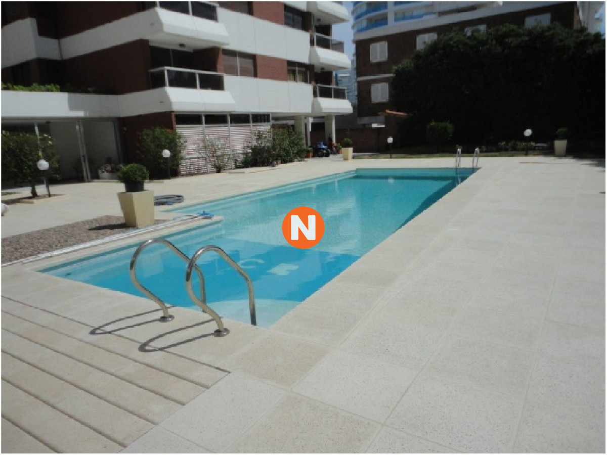Apartamento Ref.213678 - De primera línea, excelente oportunidad, hermoso apartamento.