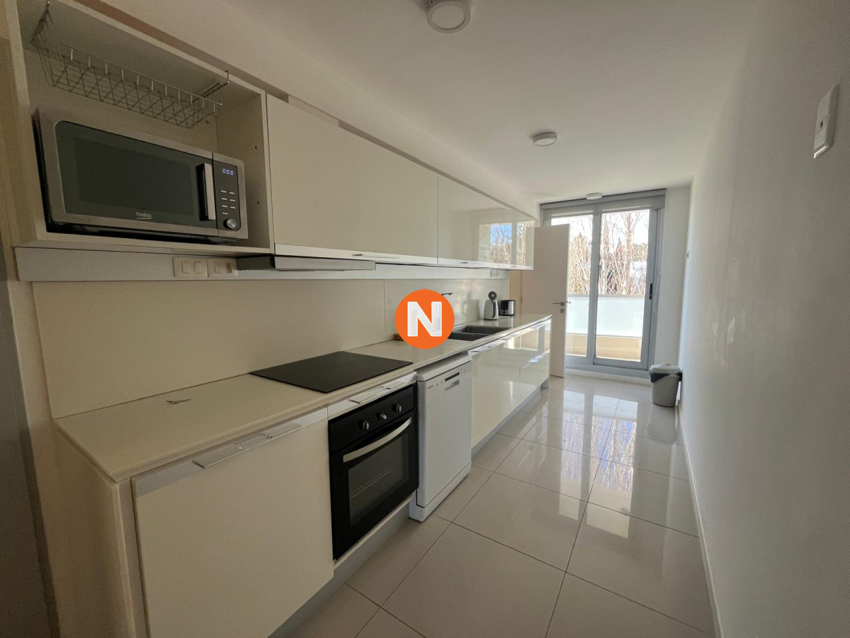 Apartamento Ref.204309 - Amplio departamento en primera fila sobre playa mansa en Pinares