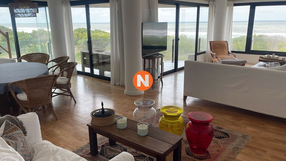 Apartamento Ref.5878 - Apartamento en Venta, Brava, Punta del Este, 3 Dormitorios.