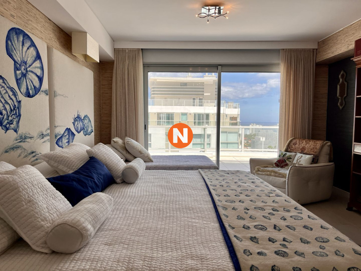 Apartamento Ref.223788 - Exclusivo Penthouse en primera linea en Venta