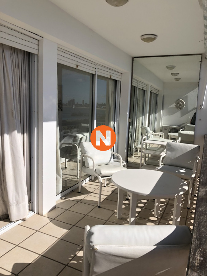 Apartamento Ref.2441 - Apartamento en Venta y Alquiler, Mansa, Punta del Este, 2 Dormitorios.
