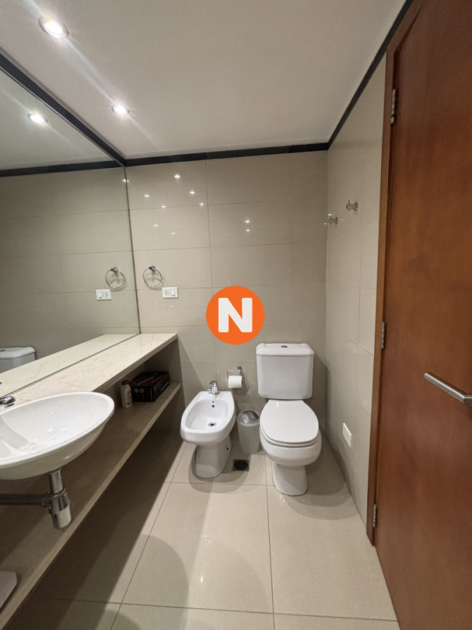 Apartamento Ref.8763 - VENTA DE APARTAMENTO DE 3 SUITES FRENTE AL MAR EN EDIFICIO MARIGOT BRAVA PUNTA DEL ESTE 