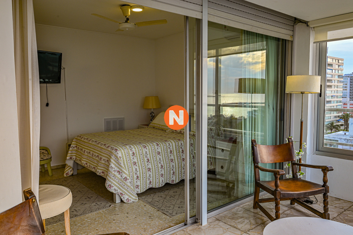Apartamento Ref.223021 - Hermoso Apartamento en Venta en Zona Puerto