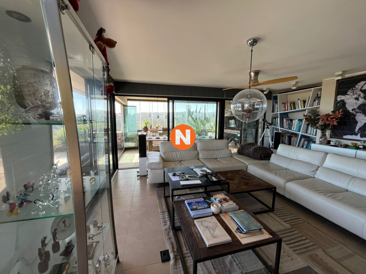 Apartamento Ref.225355 - Apartamento con vista al mar y gran ubicación 