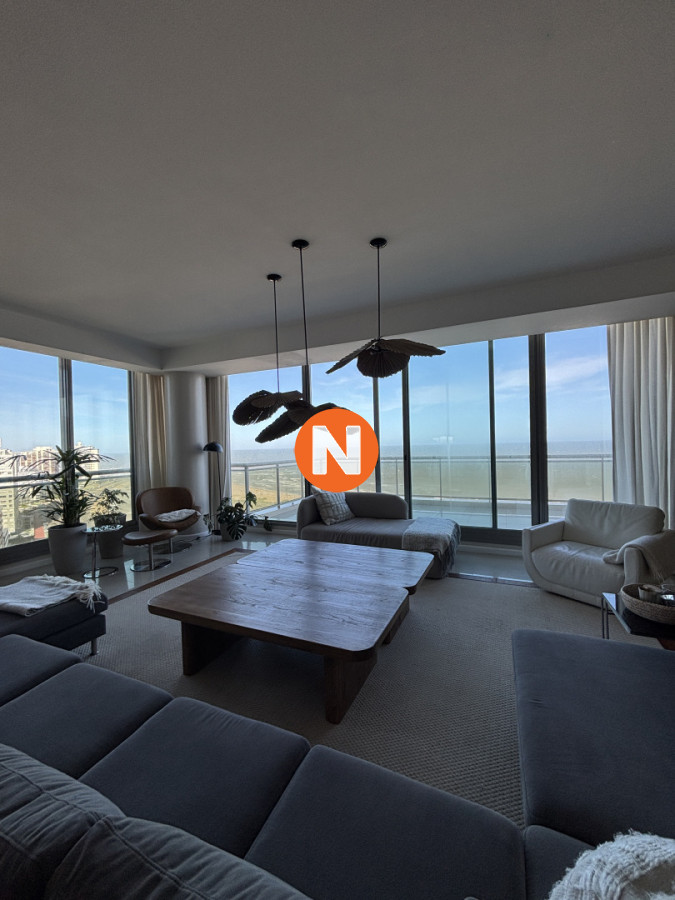 Apartamento Ref.224550 - Penthouse a la Venta, Edificio Imperiale