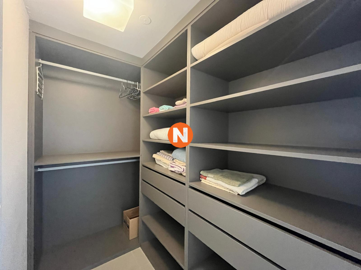 Apartamento Ref.204309 - Amplio departamento en primera fila sobre playa mansa en Pinares