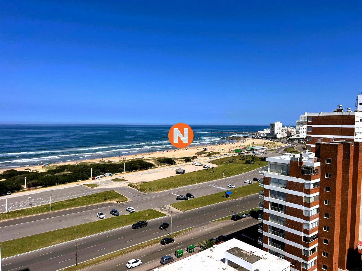 Apartamento Ref.223387 - Apartamento en Venta, 3 dormitorios, Playa Brava