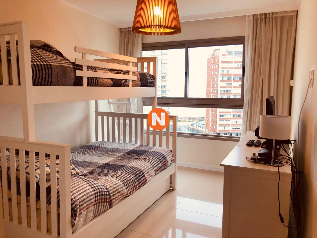 Apartamento Ref.214555 - Hermoso departamento de 3 dormitorios en alquiler. temporada