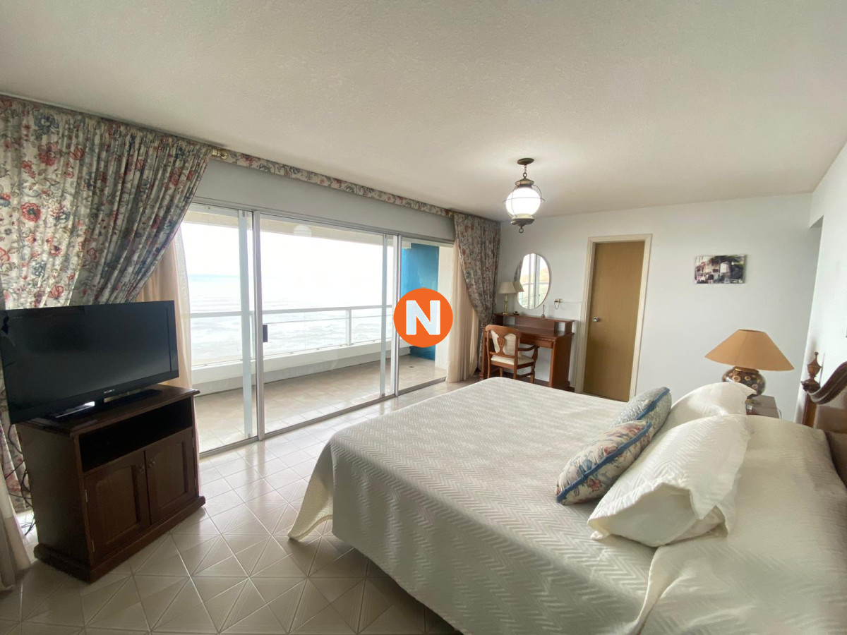 Apartamento Ref.207 - Venta apartamento en brava 3 dormitorios 